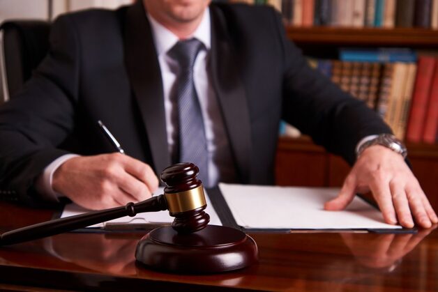 Юридическая помощь адвоката по уголовным делам, в т.ч. по экономическим и налоговым преступлениям